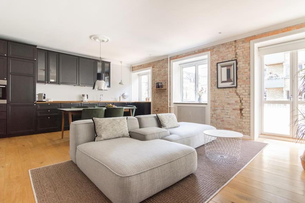 Cozy Apartment In Christianshavn W Two Balconies. Copenhagen Exterior photo