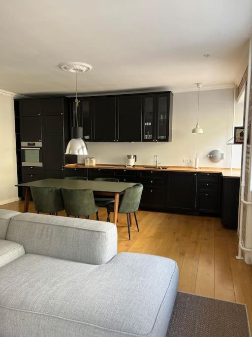 Cozy Apartment In Christianshavn W Two Balconies. Copenhagen Exterior photo